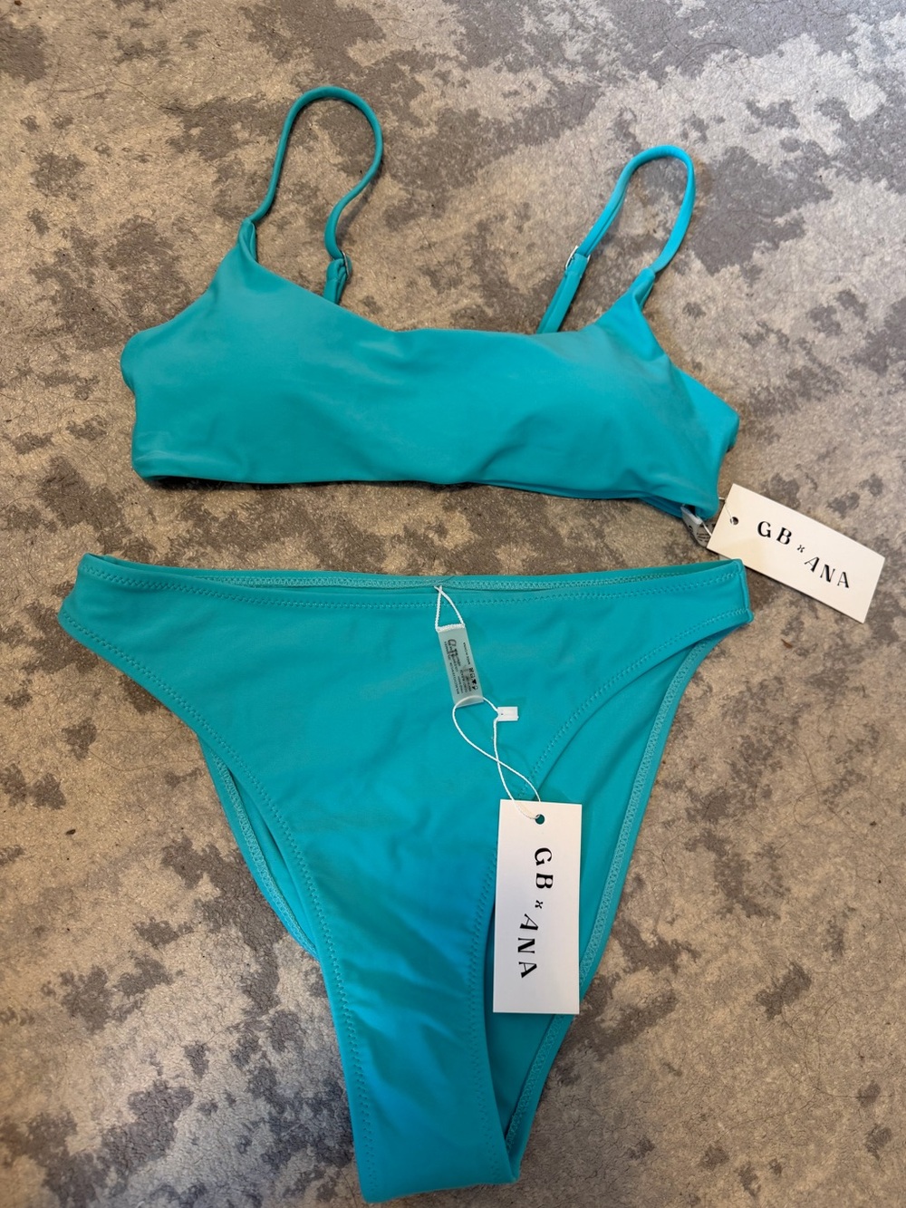 Grey Bandit Teal Women’s Two-Piece Bikini Set Size M top Size L Bottom (NWT)